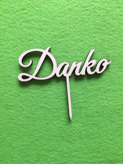 Drevený zápich na tortu s menom Danko
