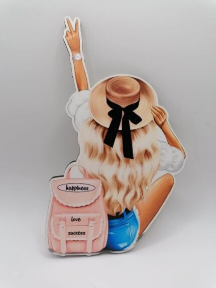 Magnetka - Dievča s klobúkom /16 cm/