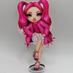 Dekorácia na tortu/magnetka - Rainbow High /06/