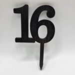 číslo 16 /old/čierna