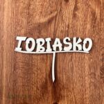 Drevený zápich na tortu s menom Tobiasko 03