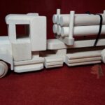 Drevený kamión s guľatinou /US verzia/