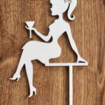 Zápich na tortu - sediaca žena/dievča + pohár 02