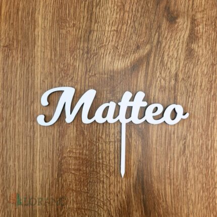 Drevený zápich na tortu s menom Matteo