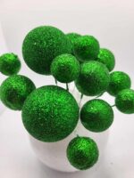 Dekorácia – Zelené guličky 01