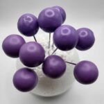 Dekorácia – Fialové guličky 04