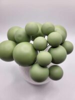 Dekorácia – Zelené guličky 03