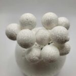 Dekorácia – Biele guličky 05 /trblietavé/