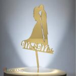 pl.zápich na tortu – Mr & Mrs + svadobný pár /zlatý/ 010