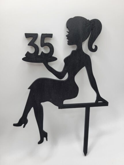 Zápich na tortu -sediaca žena/dievča číslo35 /čierna/01