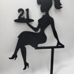 Zápich na tortu-sediaca žena/dievča číslo 21 /čierna/