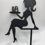 Zápich na tortu - sediaca žena/dievča číslo 18 + korunka /čierna/