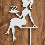 Zápich na tortu - sediaca žena/dievča číslo 22