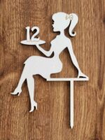 Zápich na tortu- sediaca žena/dievča číslo  12