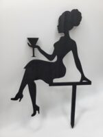 Zápich an tortu - sediaca žena/dievča + pohár 01 /čierna/