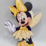 Dekorácia na tortu/magnetka Minnie s krídlami /zlatá