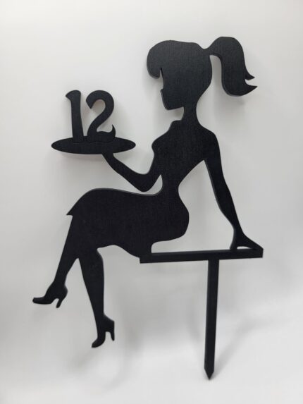 Zápich na tortu -sediaca žena/dievča číslo 12 /čierna/