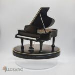 pl. dekorácia – Klavír 02