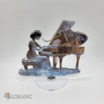 pl. dekorácia – Dáma/Pianistka + Klavír