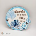 Drevená magnetka s menom a údajmi o narodení – chlapec