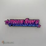 dekorácia na tortu/magnetka – meno v štýle Huntrix/K-POP – Paulínka