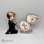 Dekorácia na tortu/magnetka prijímanie – modliaci sa chlapček + kalich + biblia