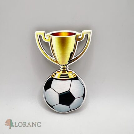dekorácia na tortu/magnetka – futbalová lopta + pohár/trofej