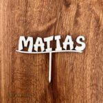 Drevený zápich na tortu s menom Matias 02